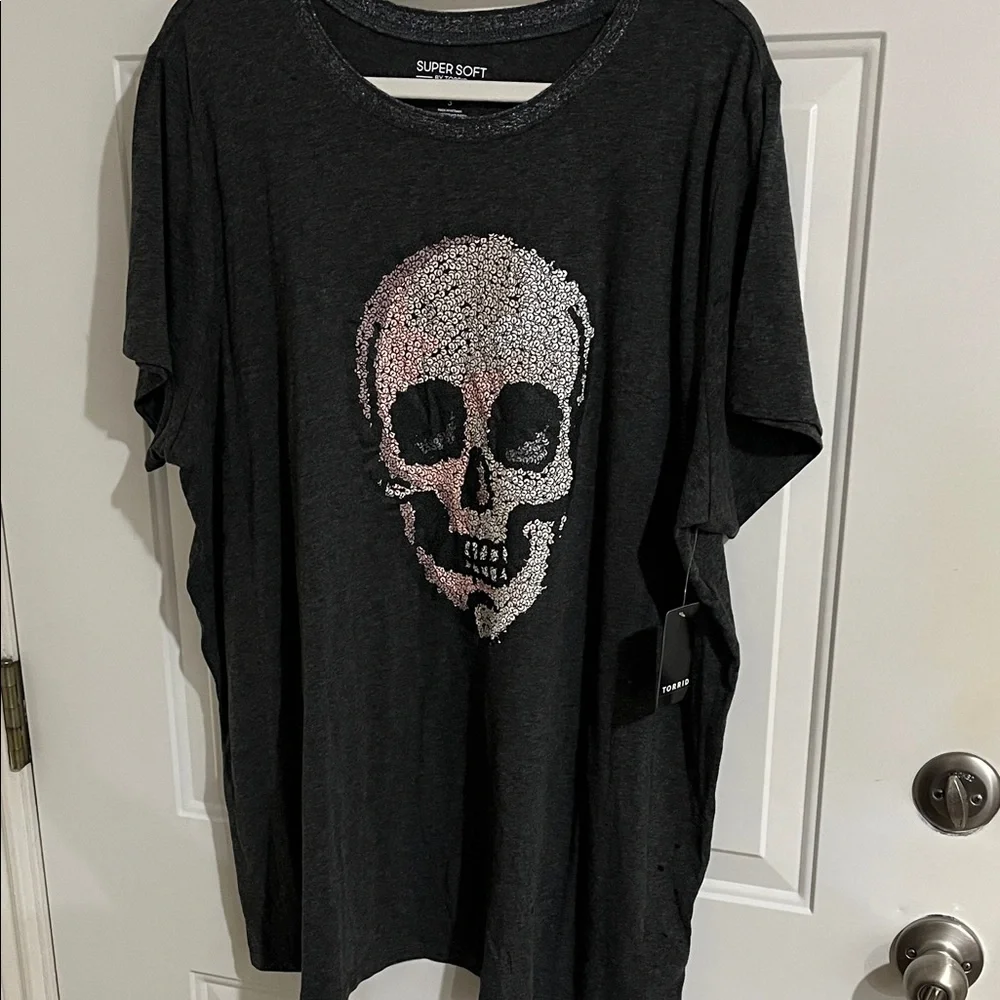 Torrid Black Skull Graphic Tee - Picture 2 of 5